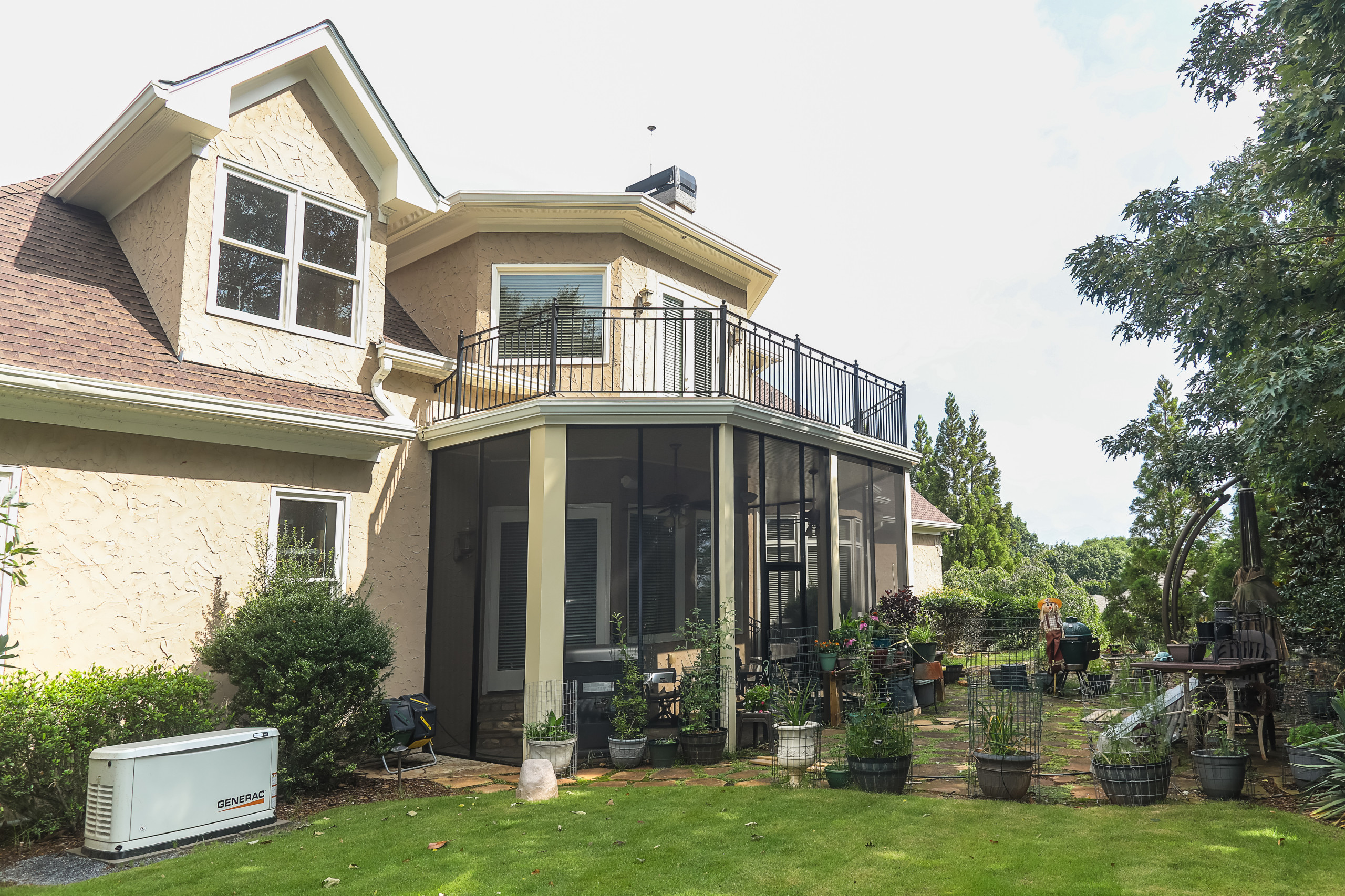 Harbour Point Front porch and back deck