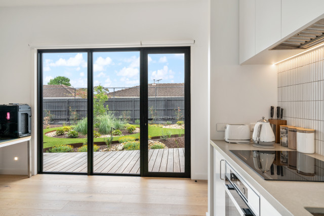 Extension & renovation in Hampton trendy-koekken