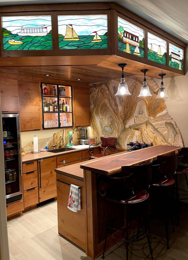 4 Story Bar