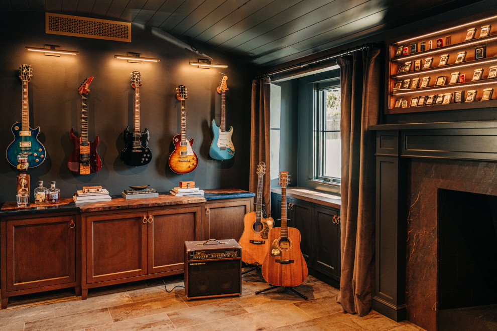 Example of a transitional home bar design in Los Angeles