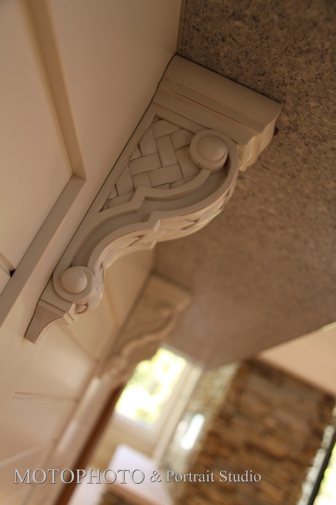 Example of a classic staircase design in Grand Rapids