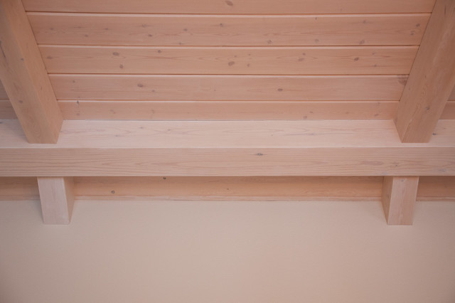 Knotty pine ceiling - with new stain changes the colors in the whole house landstil-alrum