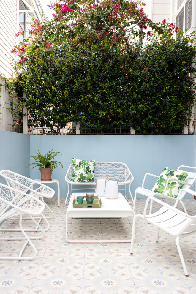 Beach style patio in Brisbane.