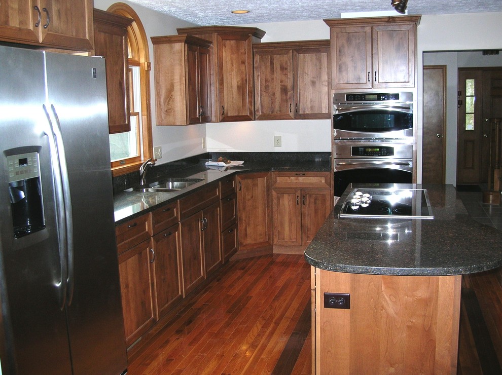 Inspiration for a timeless kitchen remodel in Cincinnati