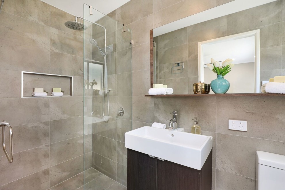 Design ideas for a contemporary wet room bathroom in Sunshine Coast with beige tile, ceramic tile and an open shower.