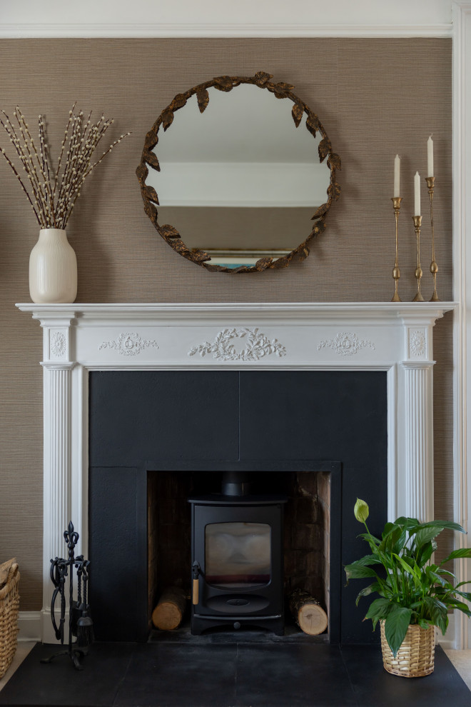 Design ideas for a classic living room in Edinburgh.