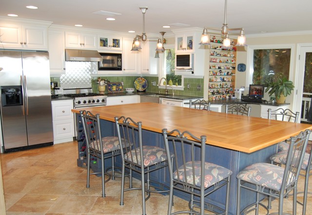 Kitchen traditional-kitchen