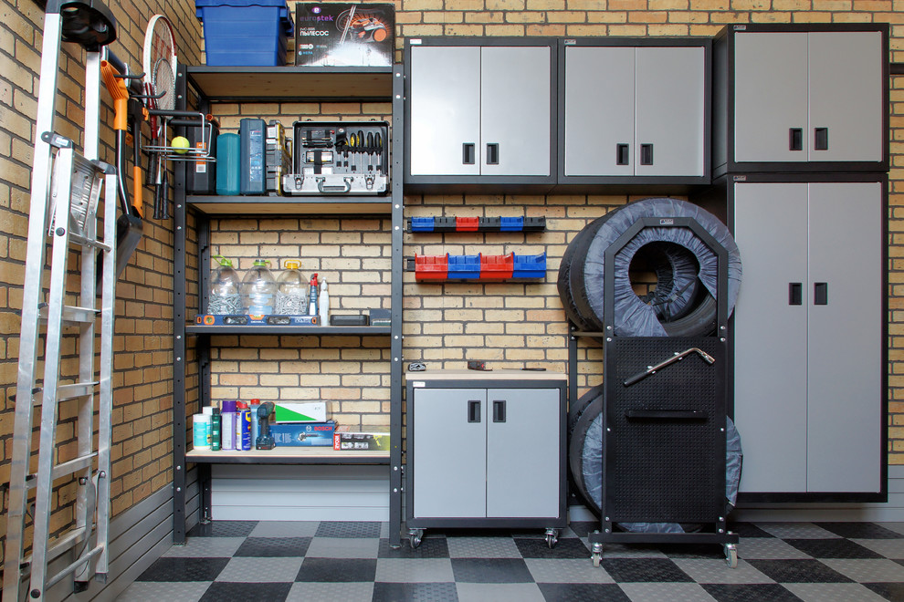 Как нам обустроить гараж