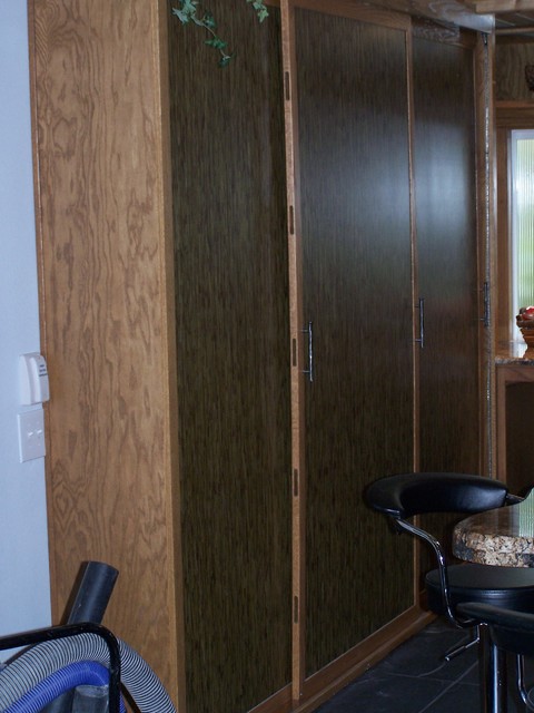 Custom home contemporary-kitchen