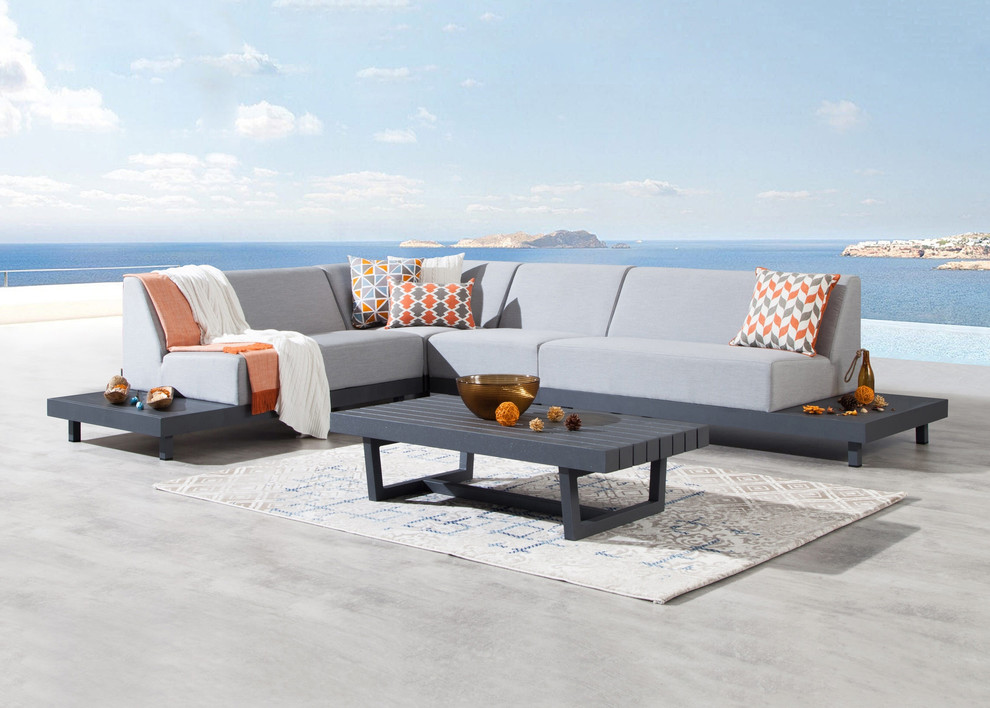 This is an example of a mid-sized contemporary backyard patio in Sydney.