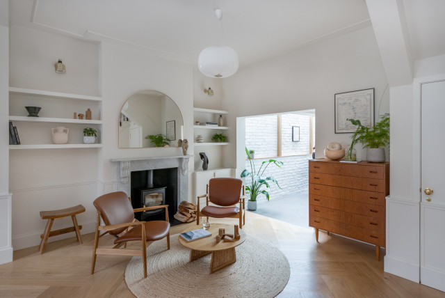 MELBOURNE GROVE transitional-living-room