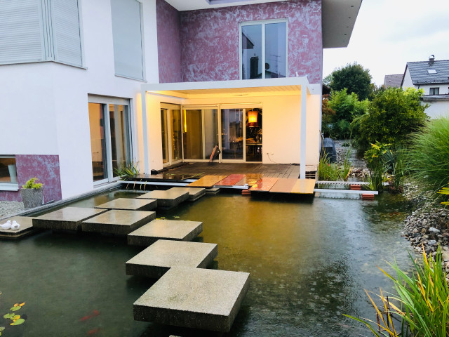 Der Blick aufs Wasser deck