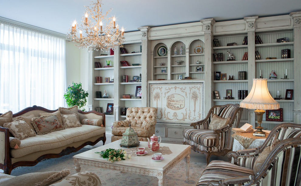 Photo of a traditional formal living room in Moscow with white walls.