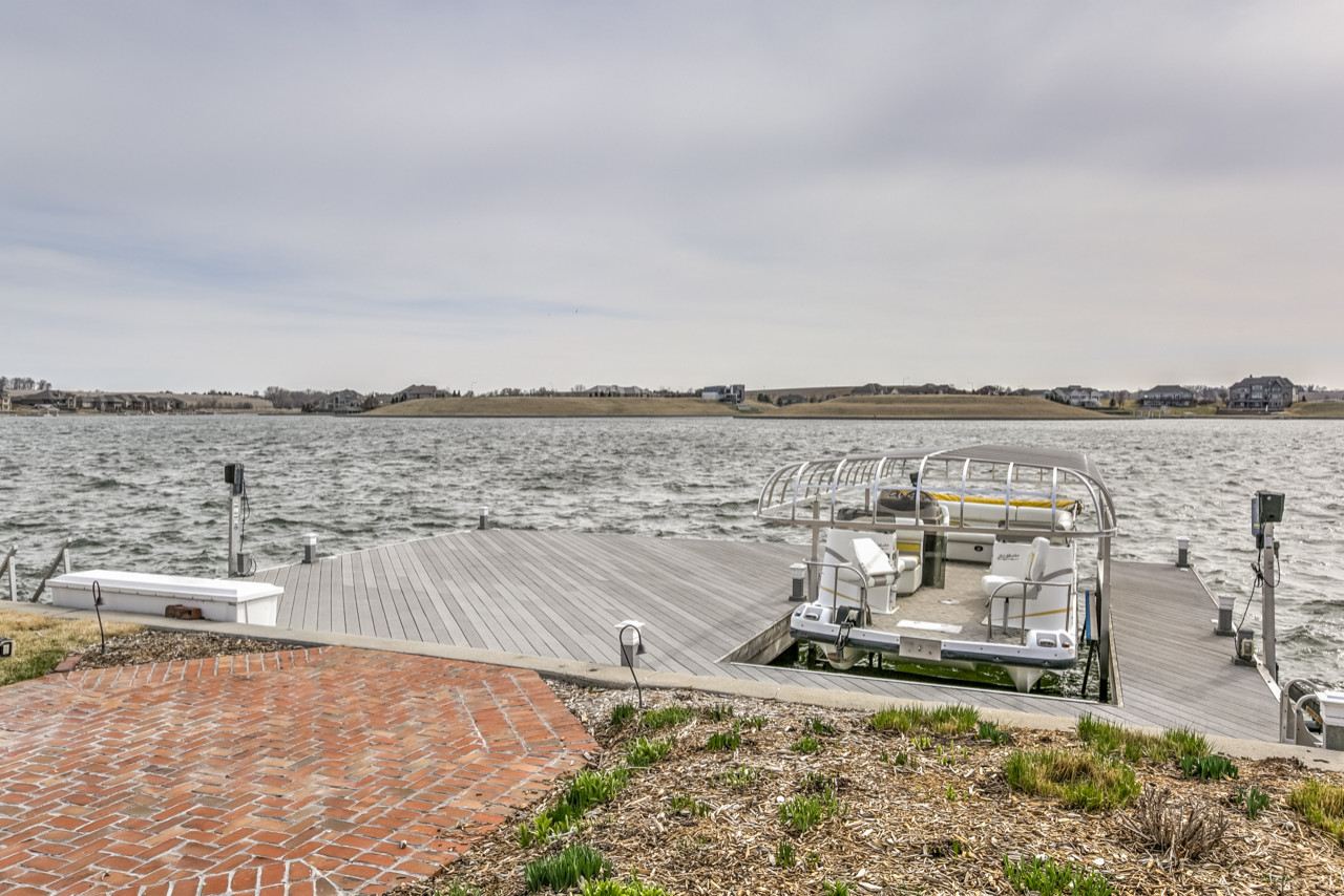 Lakefront ranch - Newport Landing