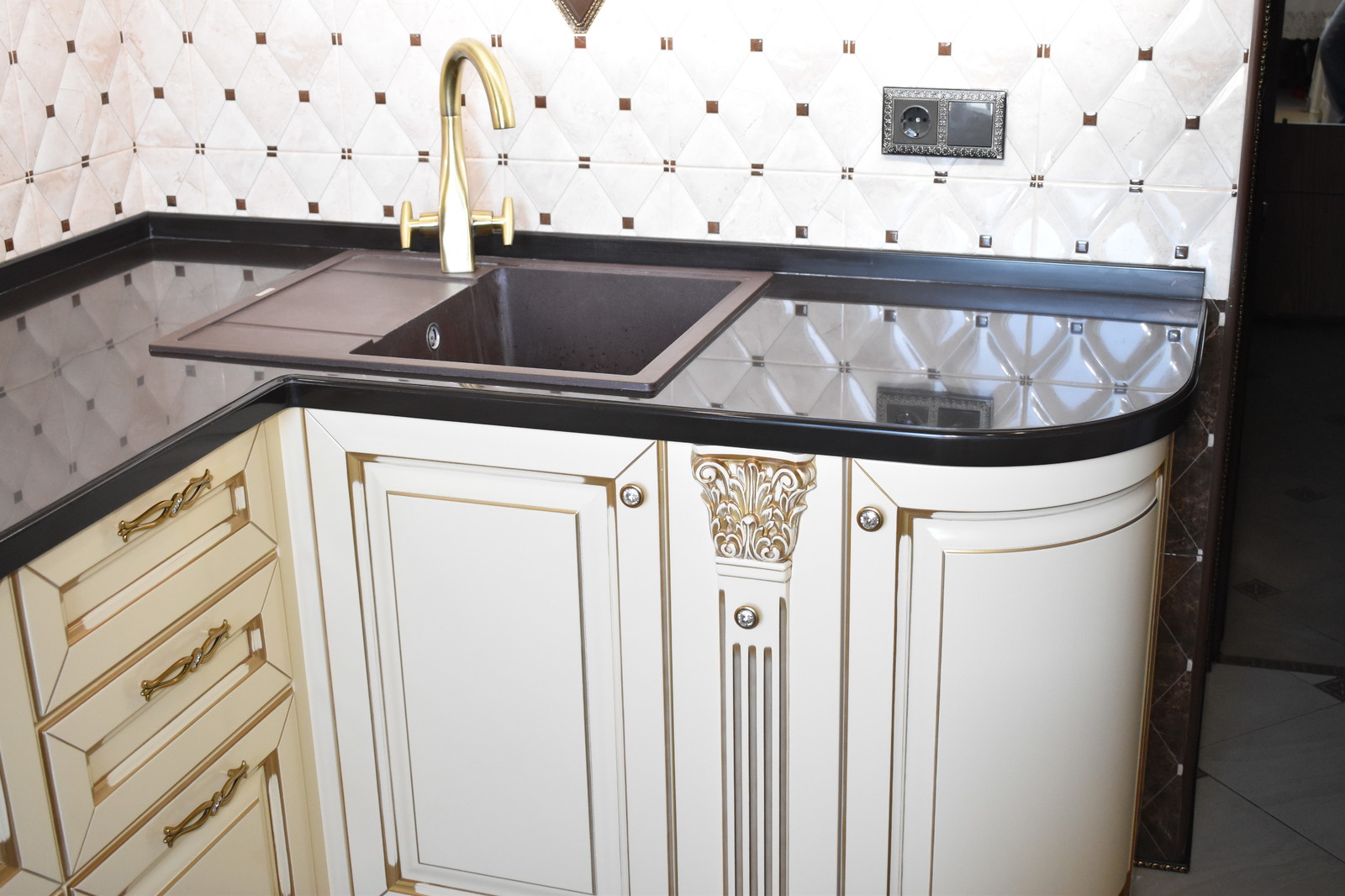 Кухня из массива бука, модель ЭКО