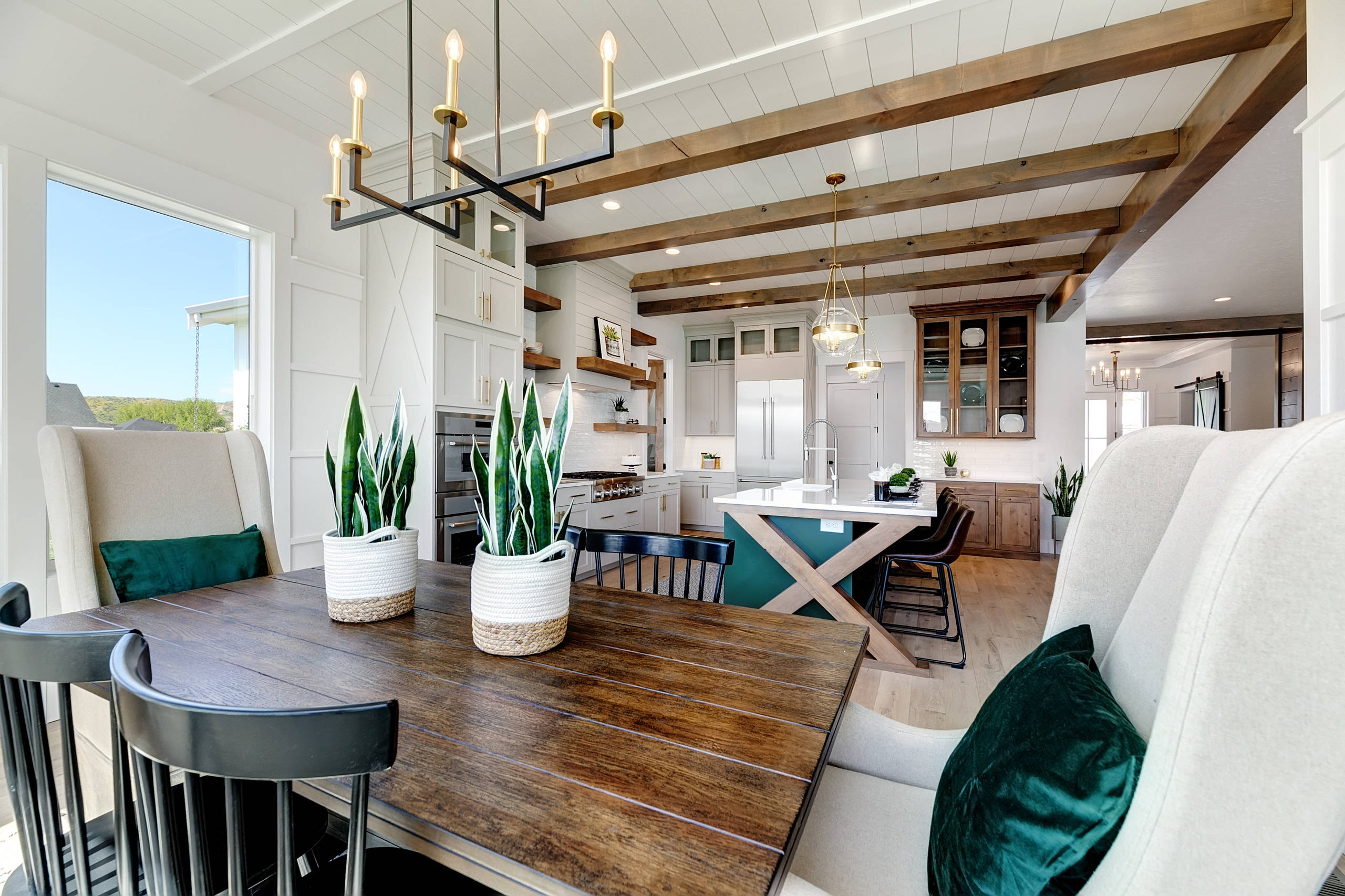 75 Farmhouse Dining Room Ideas You'll Love - January, 2026 | Houzz, image size:2560x1706