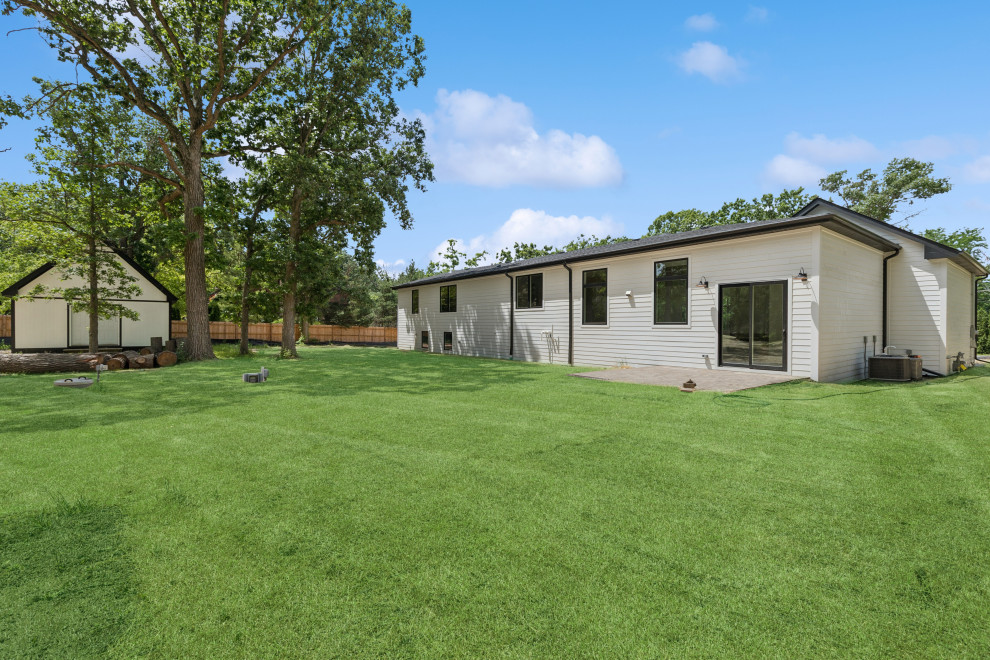 Seamless Indoor-Outdoor Connection from Every Angle