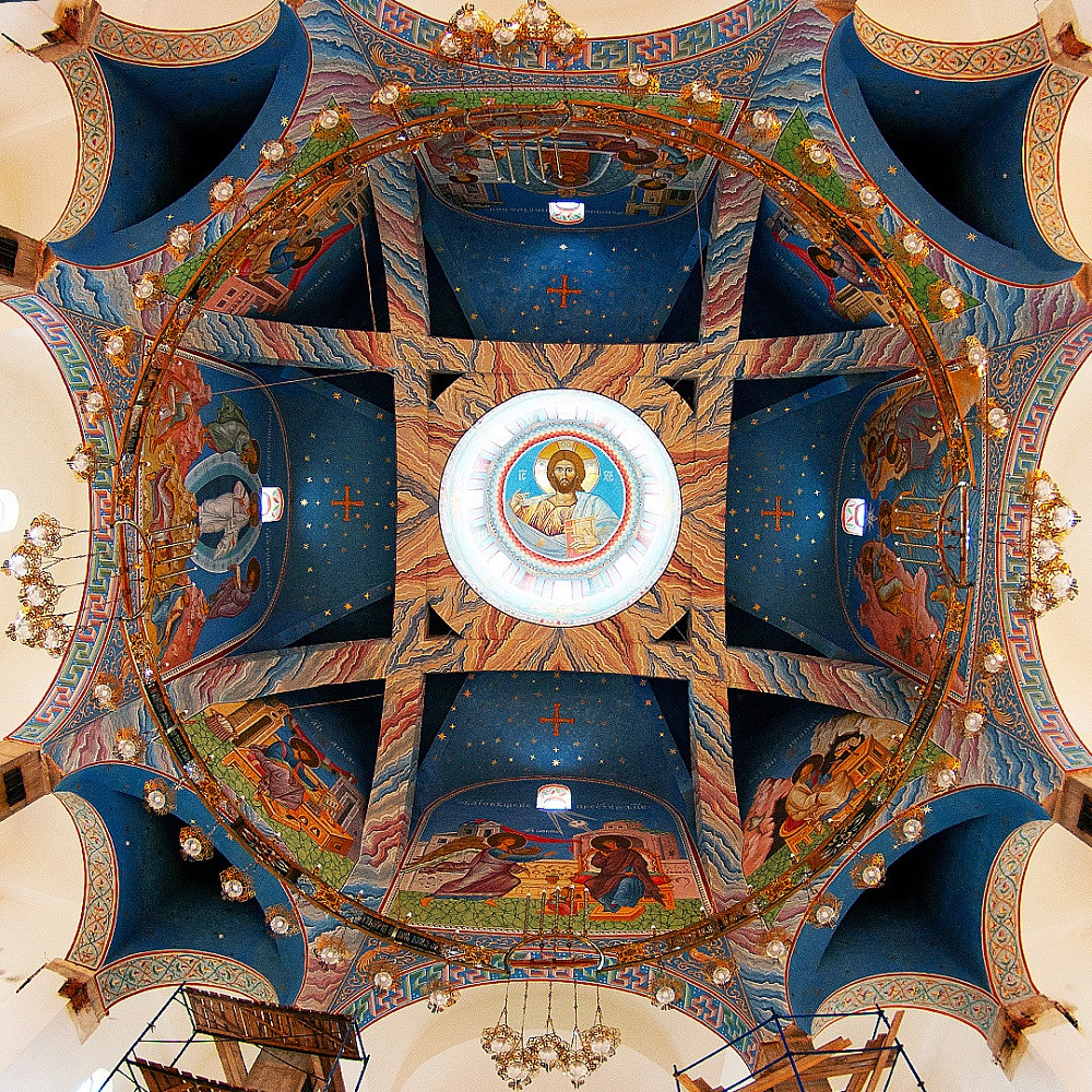 Хорос в храм святого апостола и евангелиста Иоанна Богослова в г. Кудрово