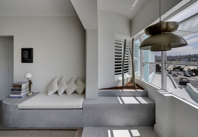 Bondi Beach Apartment contemporary-vardagsrum