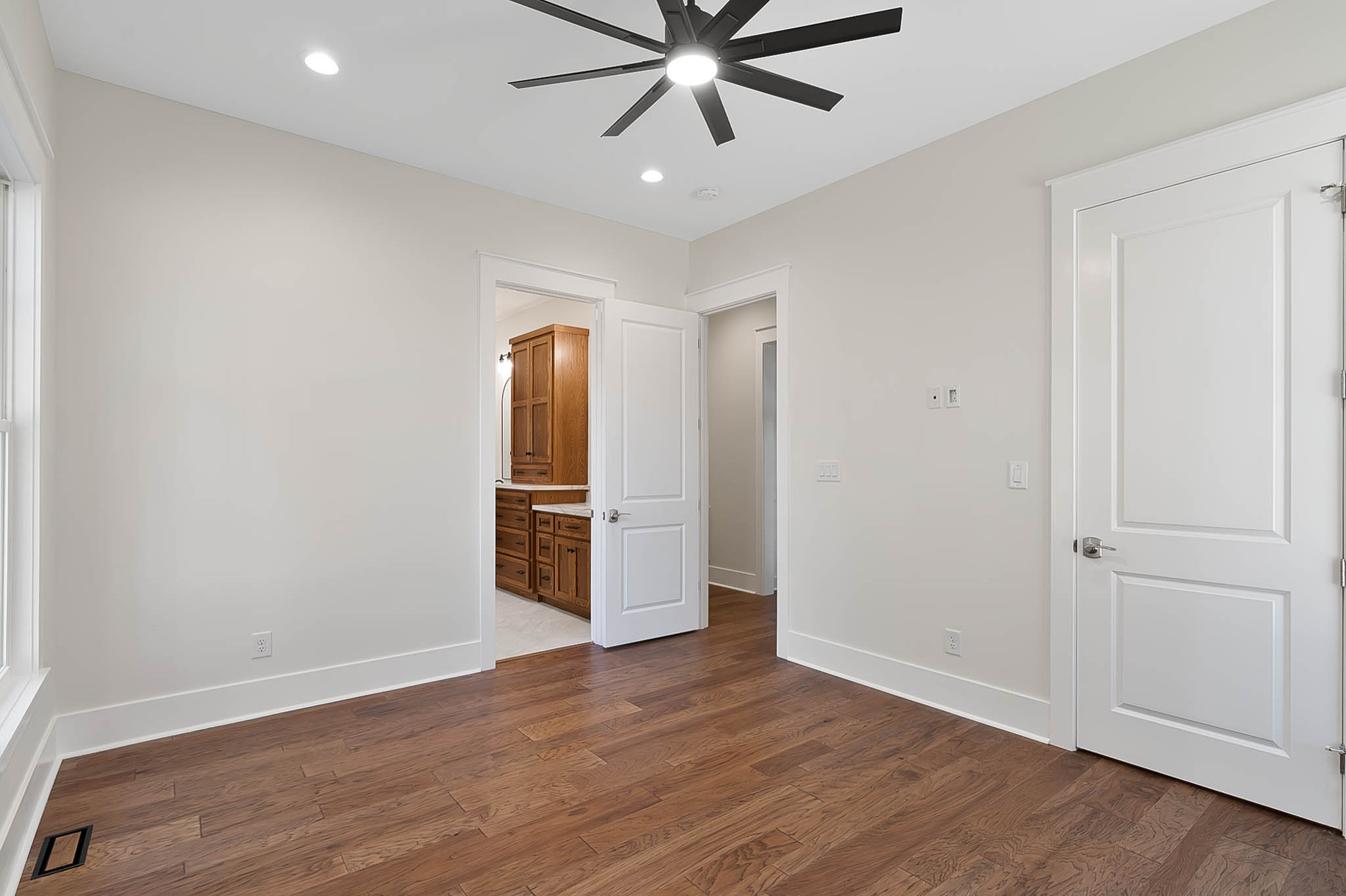 Oyster White Farmhouse