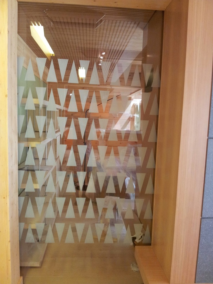 Декорирование стекла пленками