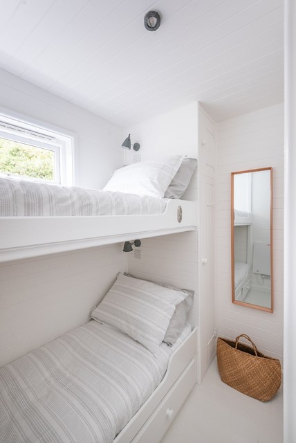 The Shipwreck rustic-bedroom