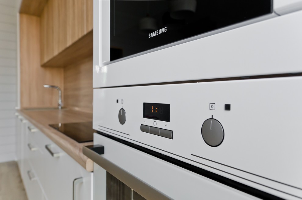 елая кухня в скандинавском стиле на проспекте Весеннем.