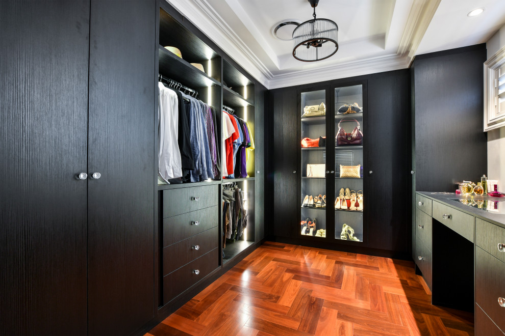 Design ideas for a transitional storage and wardrobe in Sydney.