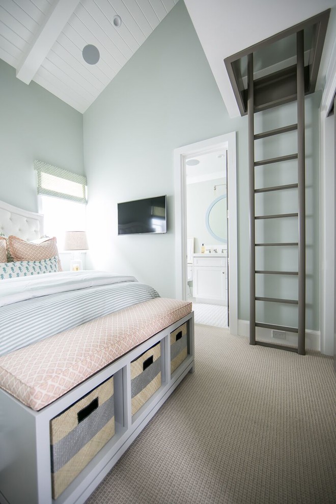 Inspiration for a mid-sized transitional master bedroom in Orange County with blue walls, carpet and beige floor.