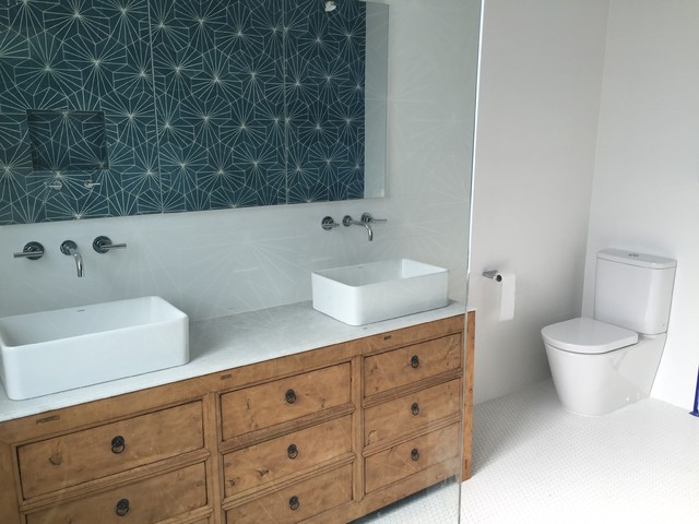 Seaforth new built contemporary-bathroom