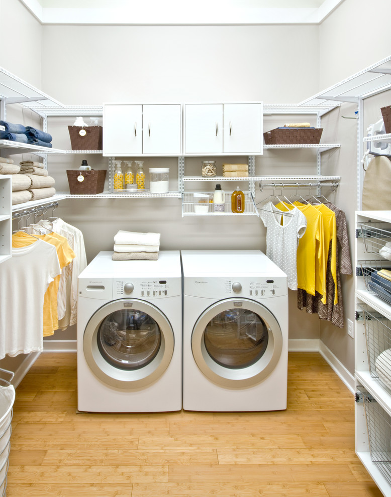 Photo of a traditional laundry room in Cincinnati.