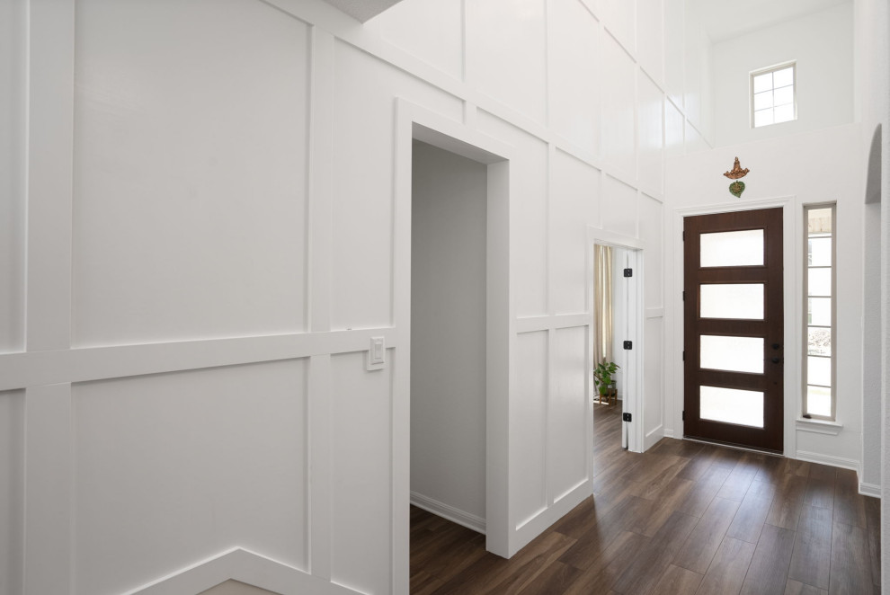 Inspiration for a transitional entryway remodel in Austin