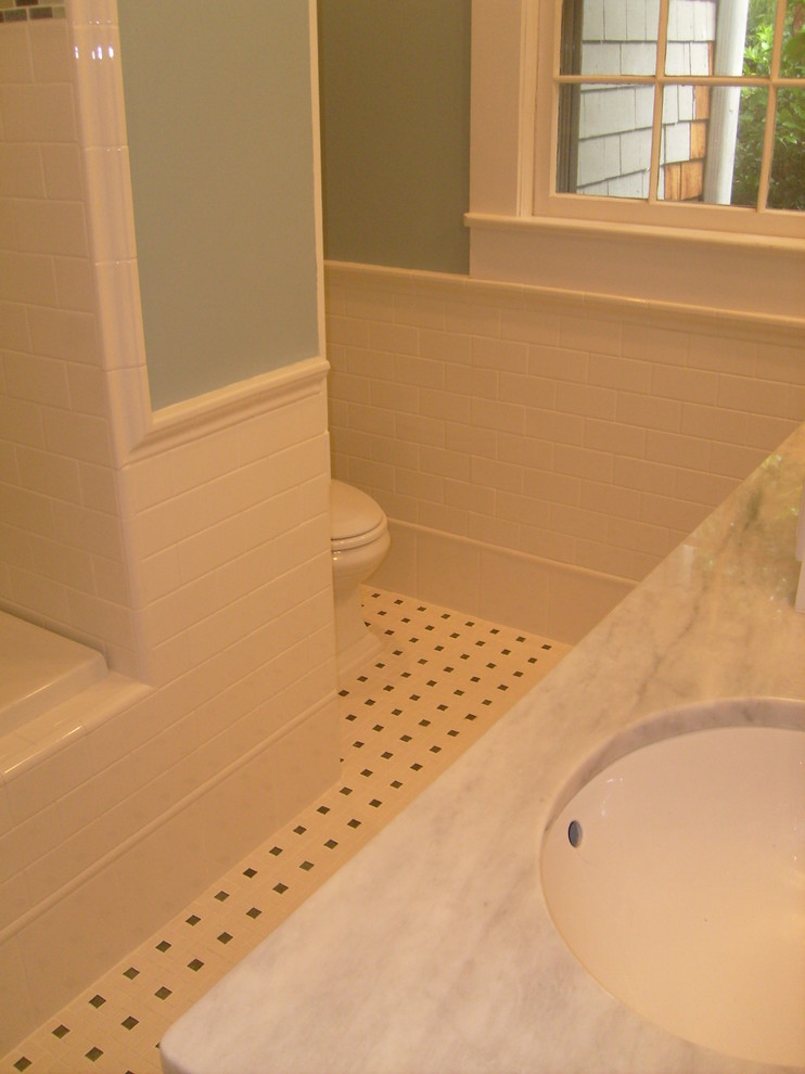 Bungalow Bath