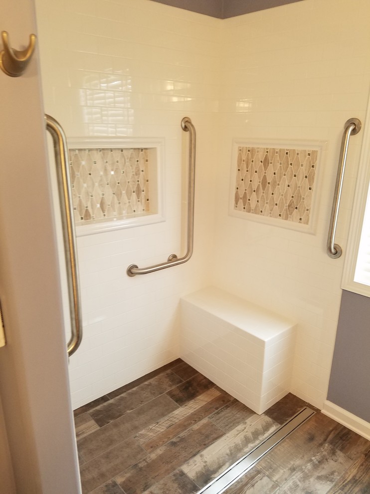 Bathroom - modern bathroom idea