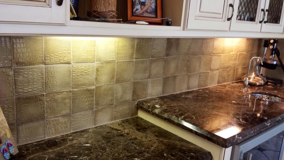Inspiration for a transitional kitchen remodel in Phoenix