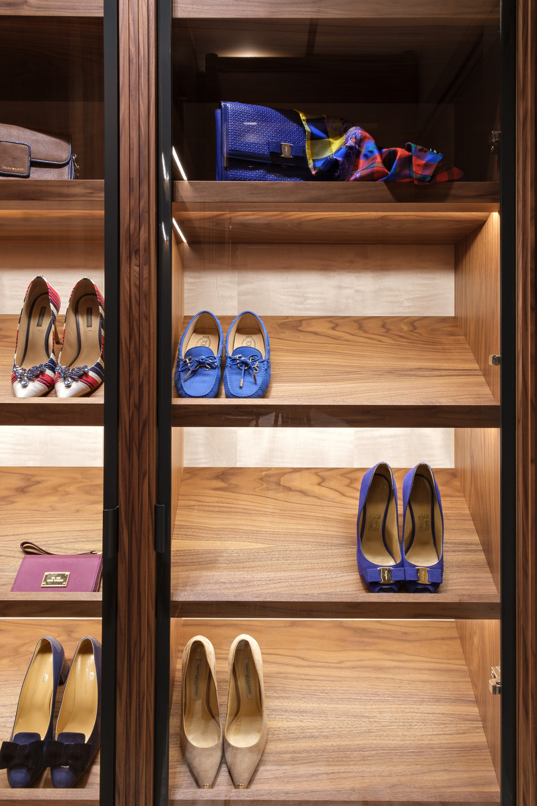 Дом на набережной