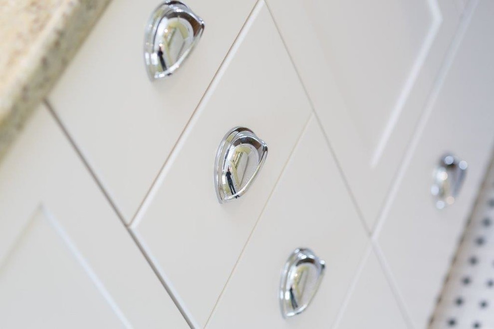Bathroom - transitional bathroom idea in Boston