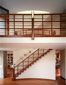 Staircase - modern staircase idea in Chicago