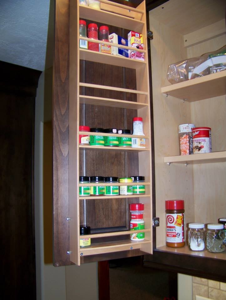Kitchen - transitional kitchen idea