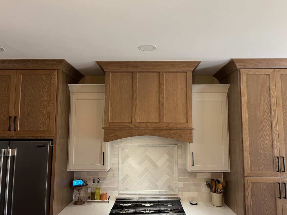Chic Indian Lake Kitchen
