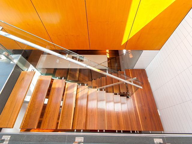 Second Story Addition trendy-trappe