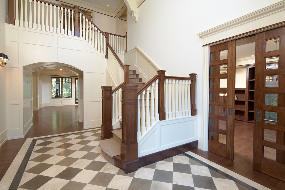 Large traditional foyer in Calgary.