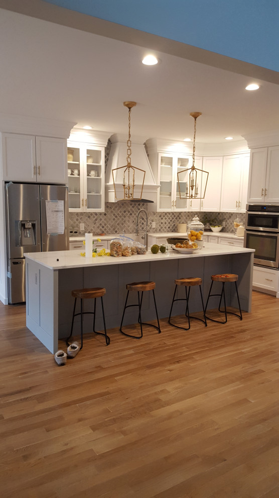 Kitchen - large transitional kitchen idea in DC Metro