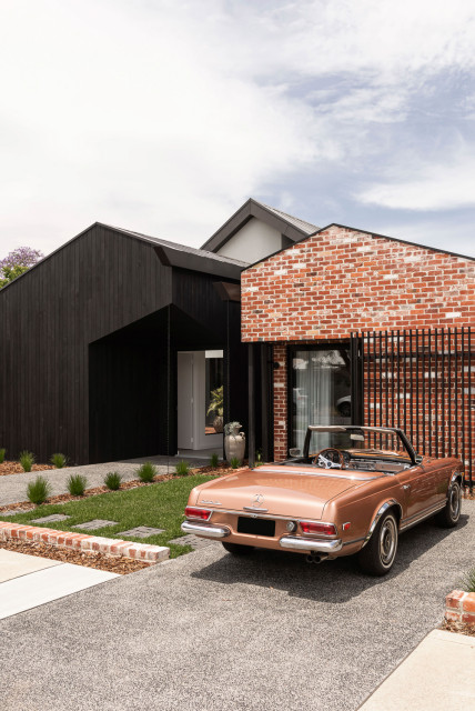 REUSE House modern-exterior