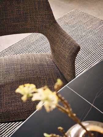 Example of a large transitional home design design in DC Metro