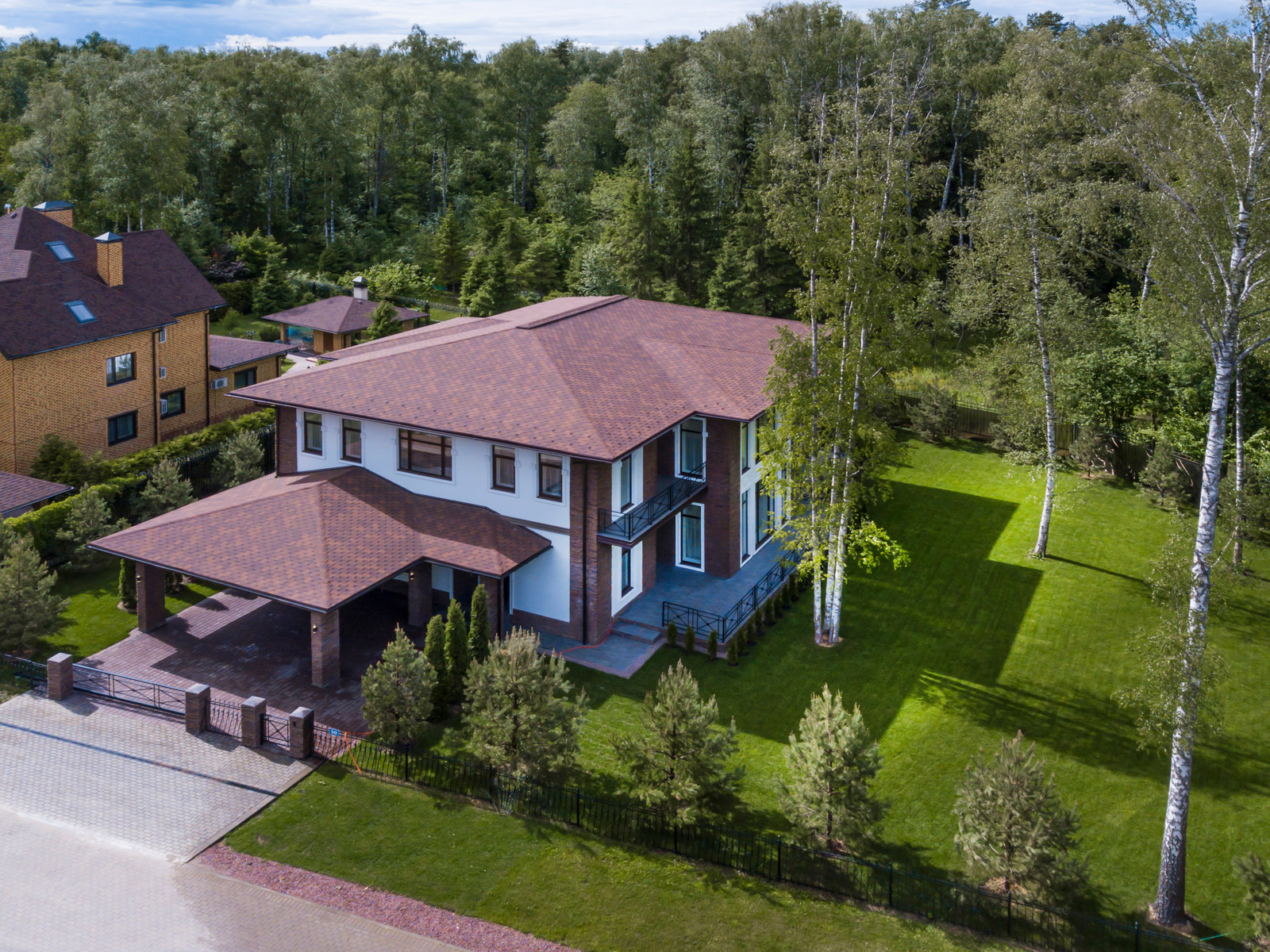 Дом в современном стиле