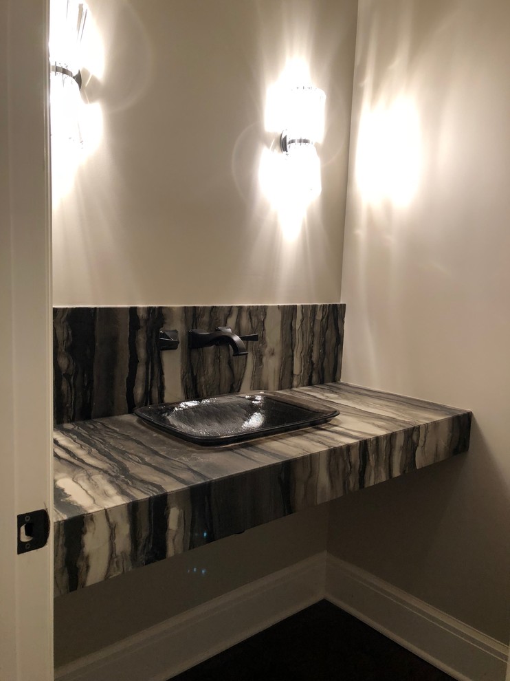 Inspiration for a transitional home design remodel in Detroit