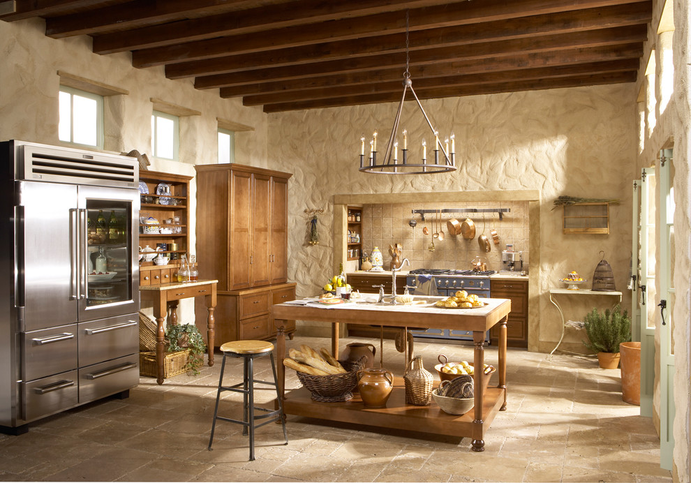 Design ideas for a country kitchen in Minneapolis.