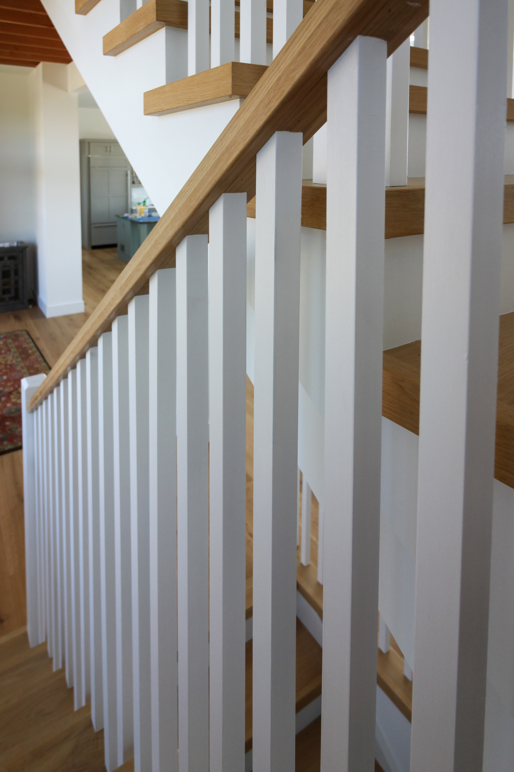 91_U-Shaped Floating Staircase Surrounded by Bucolic Mountain Views, Winchester,