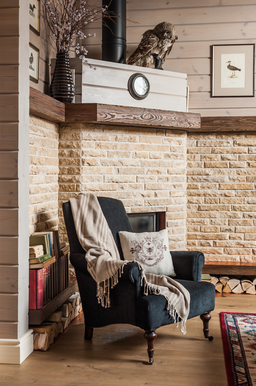 ДЕРЕВЯННЫЙ ДОМ В СТИЛЕ АНГЛИЙСКИЙ КАНТРИ.